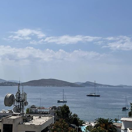 Seafront Apartment Sarandë Esterno foto