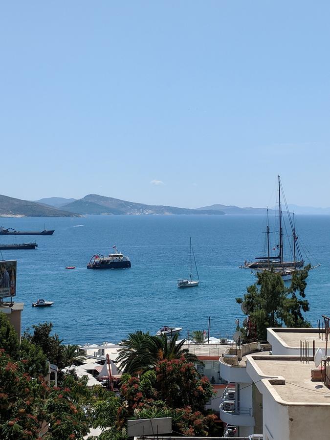 Seafront Apartment Sarandë Esterno foto